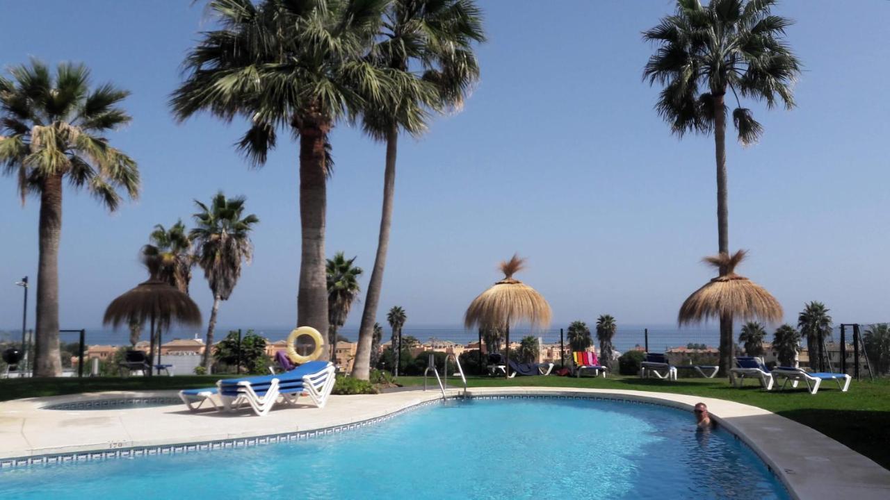 El Patio Dona Julia Apartment Касарес Екстериор снимка