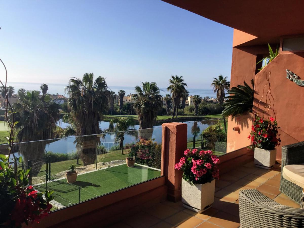 El Patio Dona Julia Apartment Касарес Екстериор снимка