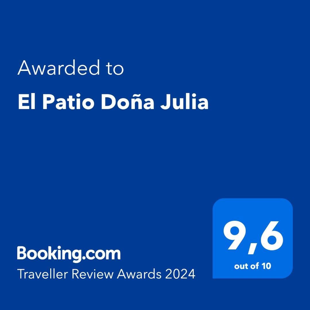 El Patio Dona Julia Apartment Касарес Екстериор снимка