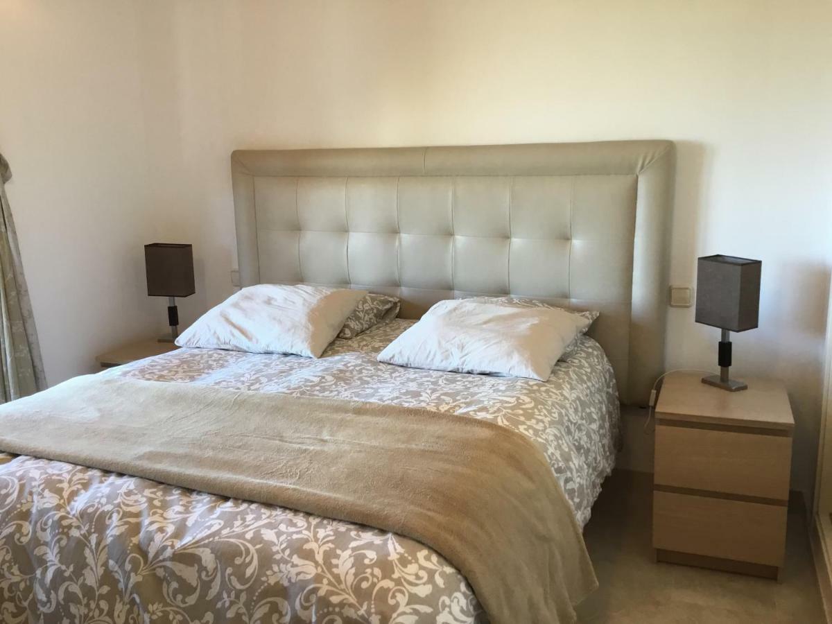 El Patio Dona Julia Apartment Касарес Екстериор снимка