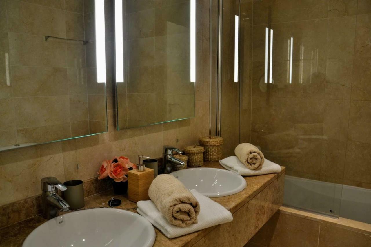 El Patio Dona Julia Apartment Касарес Екстериор снимка